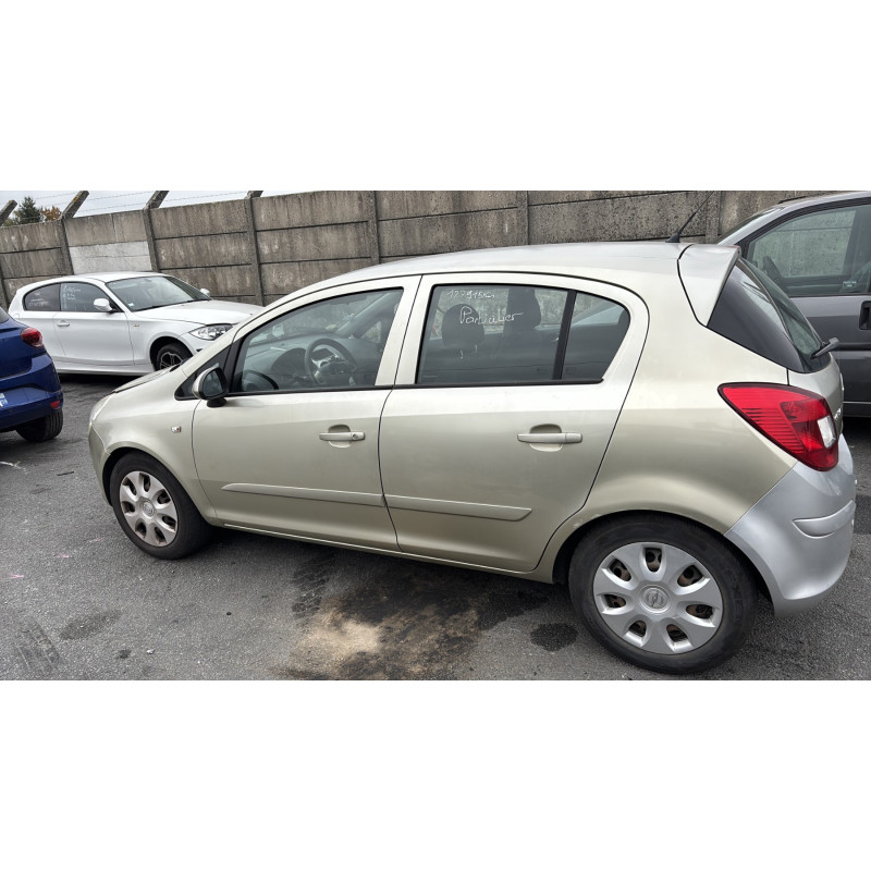 OPEL CORSA D PHASE 1 1.2i - 16V Photo n°17