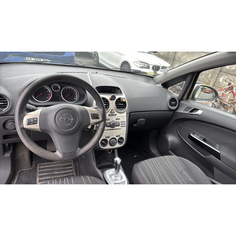 OPEL CORSA D PHASE 1 1.2i - 16V Photo n°25