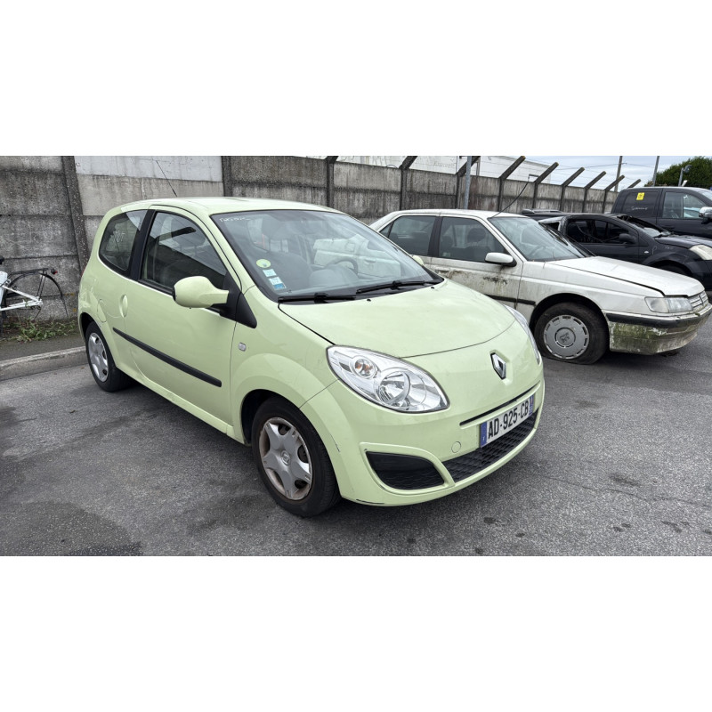 RENAULT TWINGO 2 PHASE 1 1.2i - 16V Photo n°2