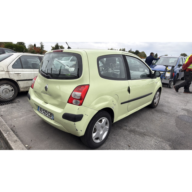 RENAULT TWINGO 2 PHASE 1 1.2i - 16V Photo n°3