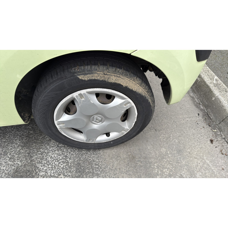 RENAULT TWINGO 2 PHASE 1 1.2i - 16V Photo n°11