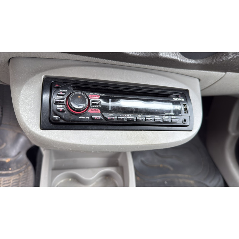 RENAULT TWINGO 2 PHASE 1 1.2i - 16V Photo n°17