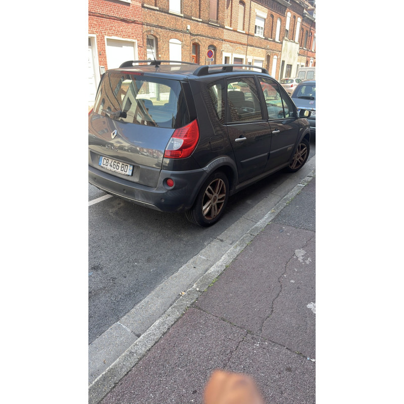 RENAULT SCENIC 2 PHASE 2 1.9 DCI - 8V TURBO Photo n°3