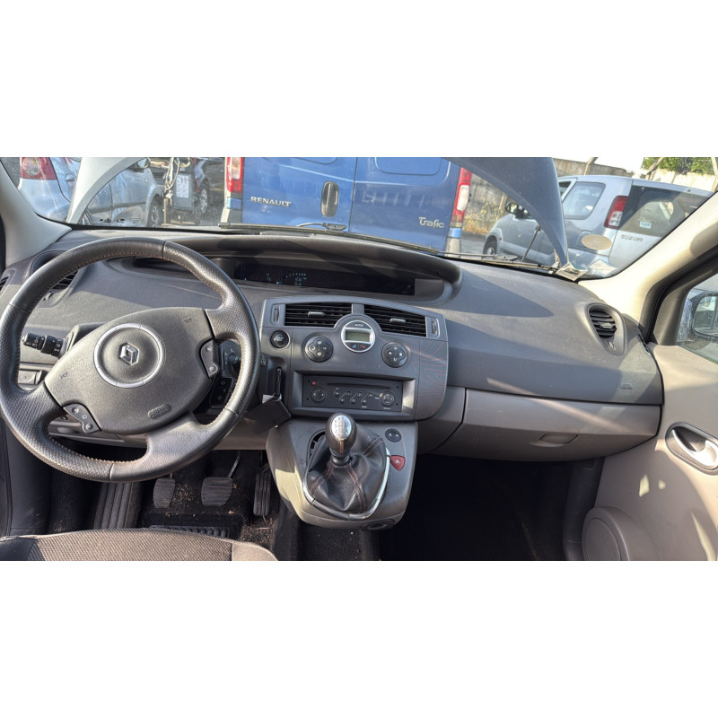 RENAULT SCENIC 2 PHASE 2 1.9 DCI - 8V TURBO Photo n°28