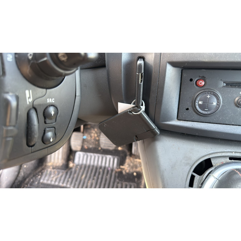 RENAULT SCENIC 2 PHASE 2 1.9 DCI - 8V TURBO Photo n°33