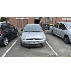 FORD FIESTA 5 PHASE 1 1.3i - 8V Photo n°1