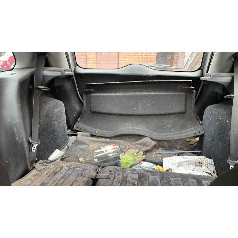 FORD FIESTA 5 PHASE 1 1.3i - 8V Photo n°7
