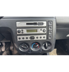 FORD FIESTA 5 PHASE 1 1.3i - 8V
