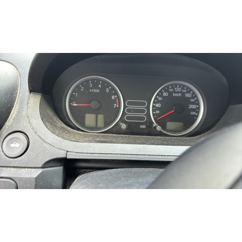 FORD FIESTA 5 PHASE 1 1.3i - 8V Photo n°29