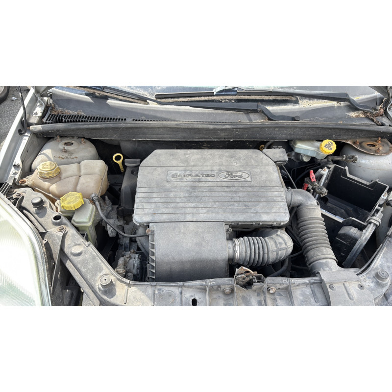 FORD FIESTA 5 PHASE 1 1.3i - 8V Photo n°32