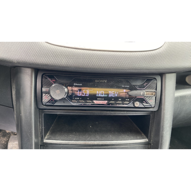 PEUGEOT 207 PHASE 1 BREAK 1.6 HDI - 16V TURBO Photo n°9