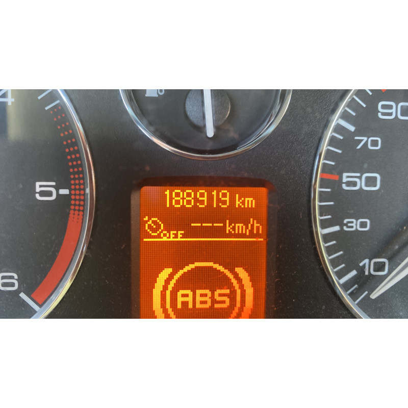 PEUGEOT 407 PHASE 1 BREAK 1.6 HDI - 16V TURBO Photo n°10