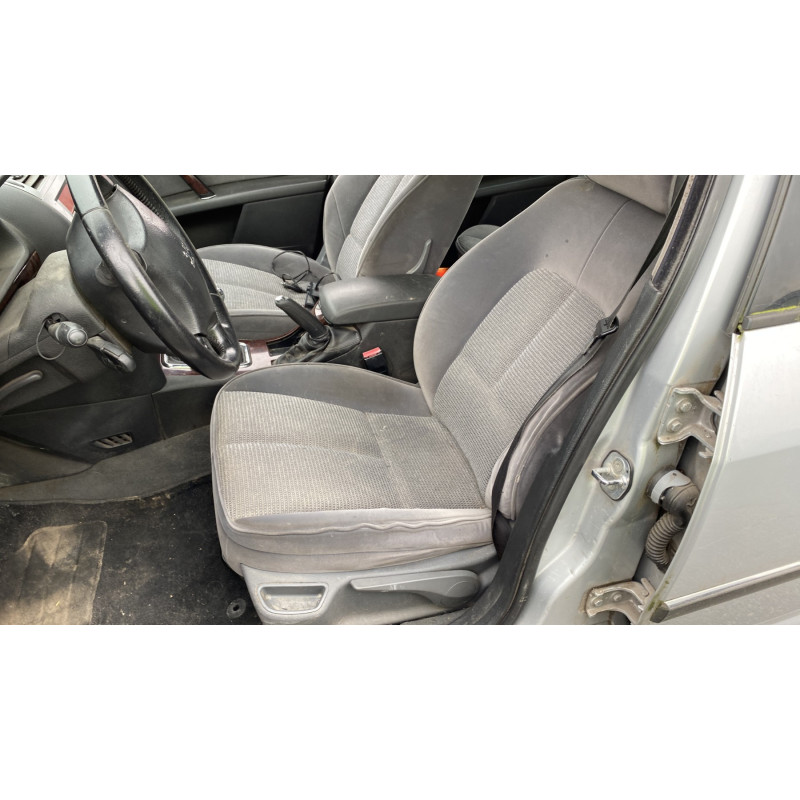 PEUGEOT 407 PHASE 1 BREAK 1.6 HDI - 16V TURBO Photo n°22