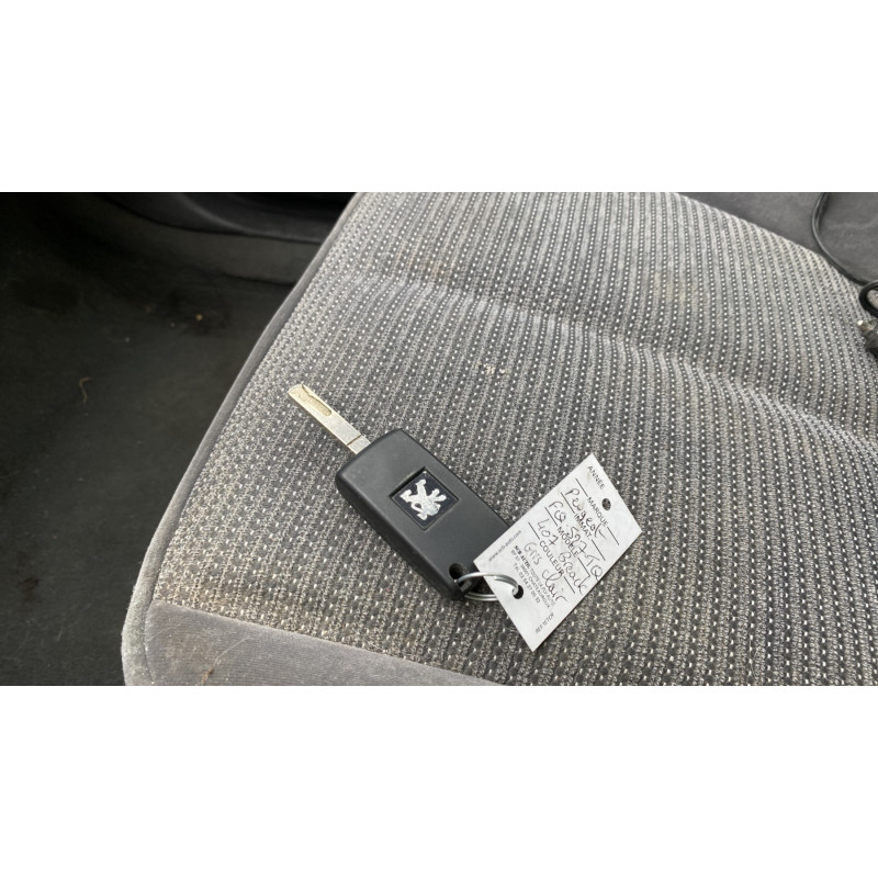 PEUGEOT 407 PHASE 1 BREAK 1.6 HDI - 16V TURBO Photo n°33