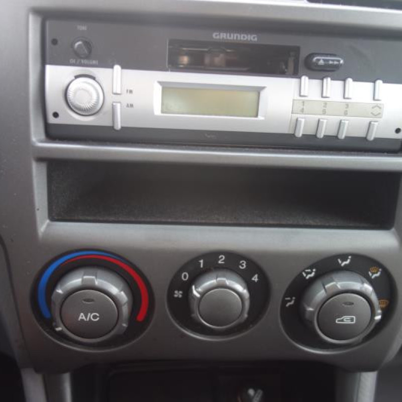 Moteur essuie glace avant HYUNDAI MATRIX Photo n°8