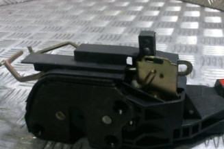 Serrure avant droit HYUNDAI MATRIX Photo n°1