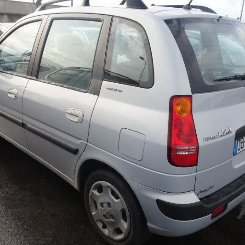Serrure avant droit HYUNDAI MATRIX Photo n°6