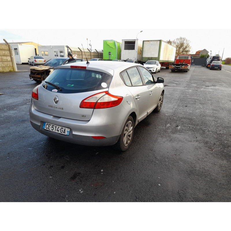 Boitier USM  RENAULT MEGANE 3 Photo n°6