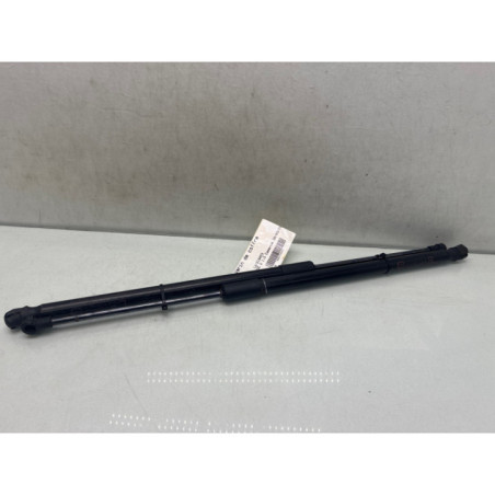 Verin de coffre MAZDA 2 3