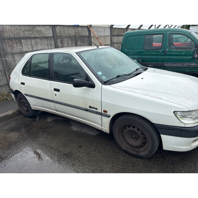 Retroviseur interieur PEUGEOT 306 Photo n°5