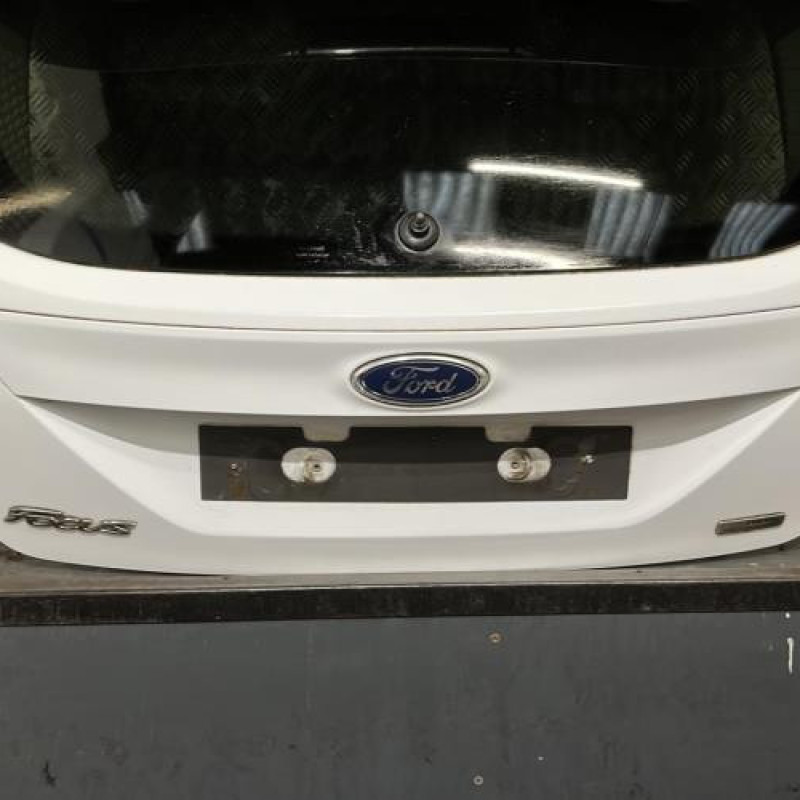 Malle/Hayon arriere FORD FOCUS 3 Photo n°3