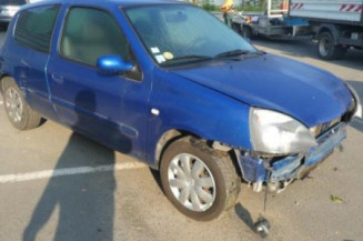 Bouton de coffre RENAULT CLIO 2 CAMPUS