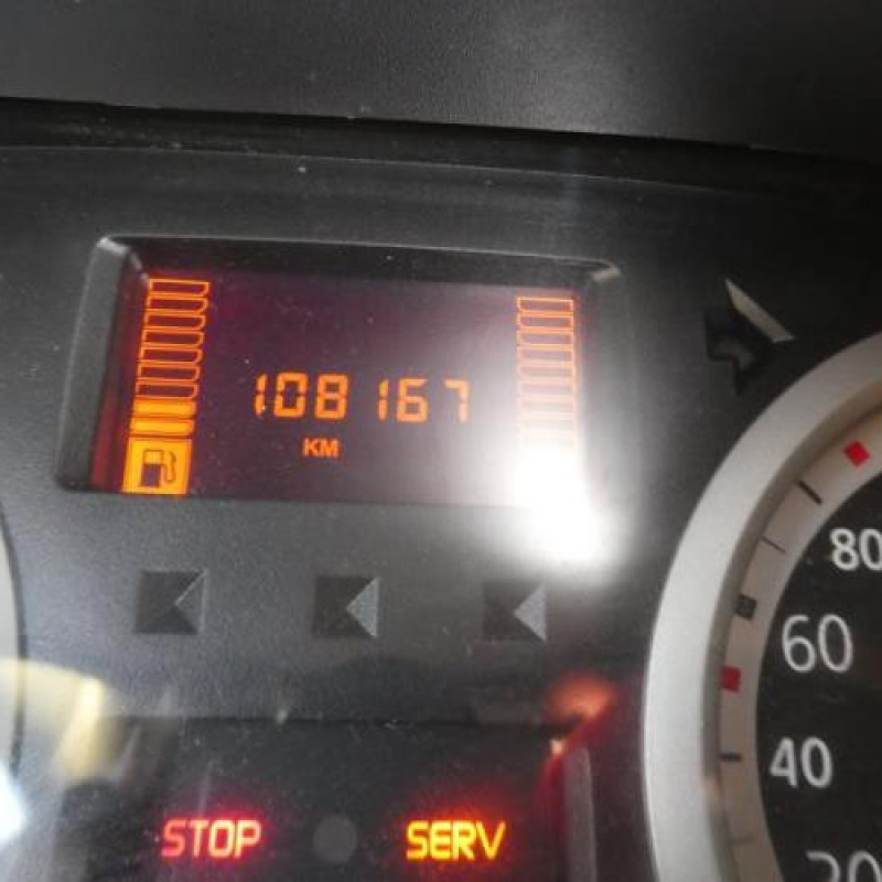 Bouton de coffre RENAULT CLIO 2 CAMPUS Photo n°13