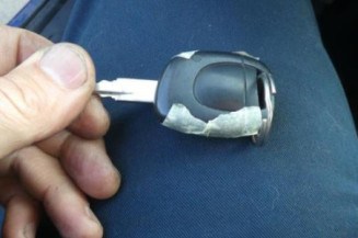 Bouton de coffre RENAULT CLIO 2 CAMPUS