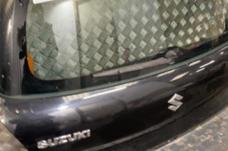 Malle/Hayon arriere SUZUKI SWIFT 3