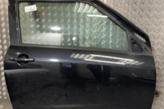 Porte avant droit SUZUKI SWIFT 3 Photo n°1