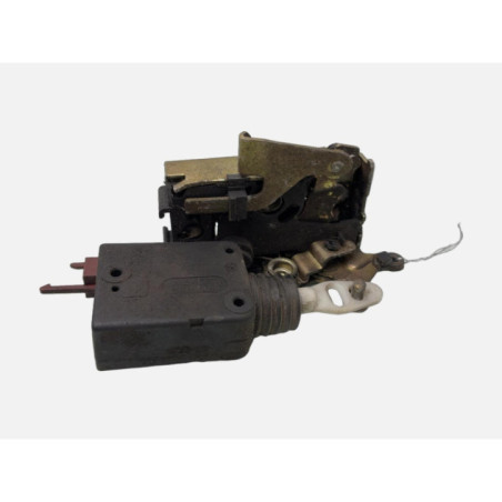 Serrure arriere droit PEUGEOT 106