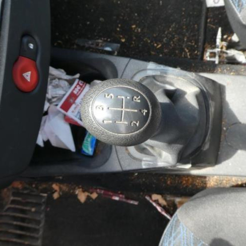 Boite de vitesses RENAULT CLIO 3 Photo n°10