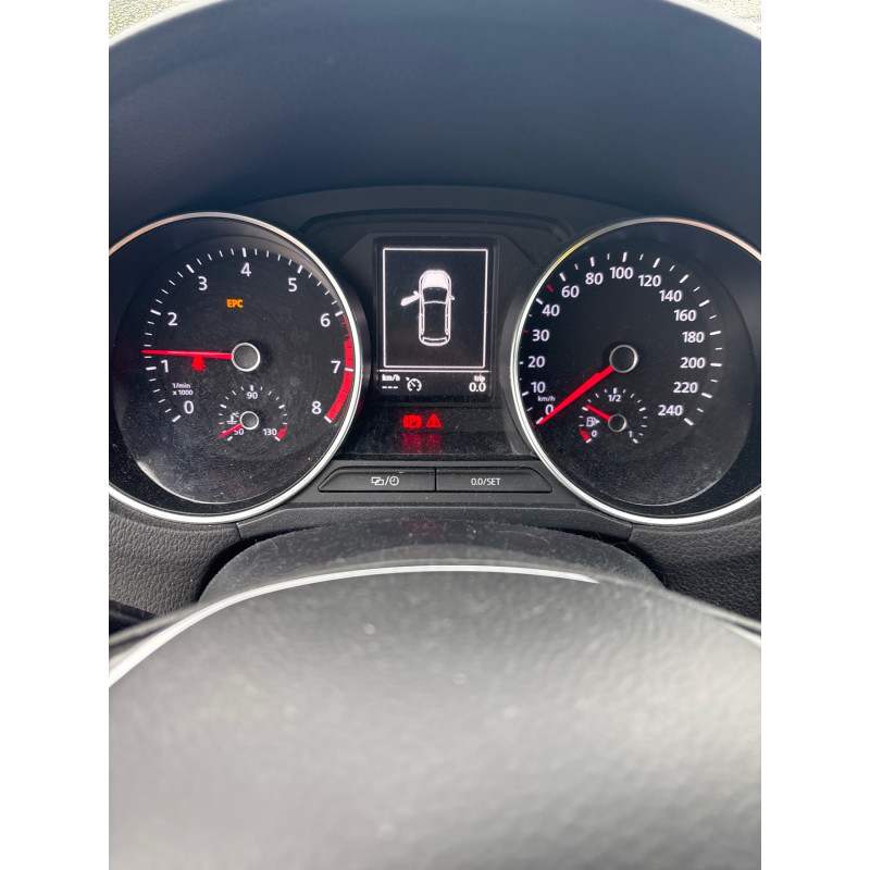 VOLKSWAGEN POLO 5 PHASE 2 1.2 TSI - 16V TURBO Photo n°2