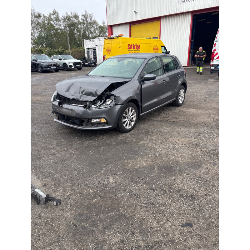 VOLKSWAGEN POLO 5 PHASE 2 1.2 TSI - 16V TURBO Photo n°11