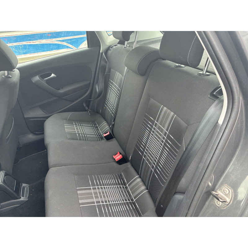 VOLKSWAGEN POLO 5 PHASE 2 1.2 TSI - 16V TURBO Photo n°23