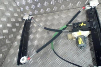 Leve vitre electrique avant droit FORD MONDEO 3 Photo n°1