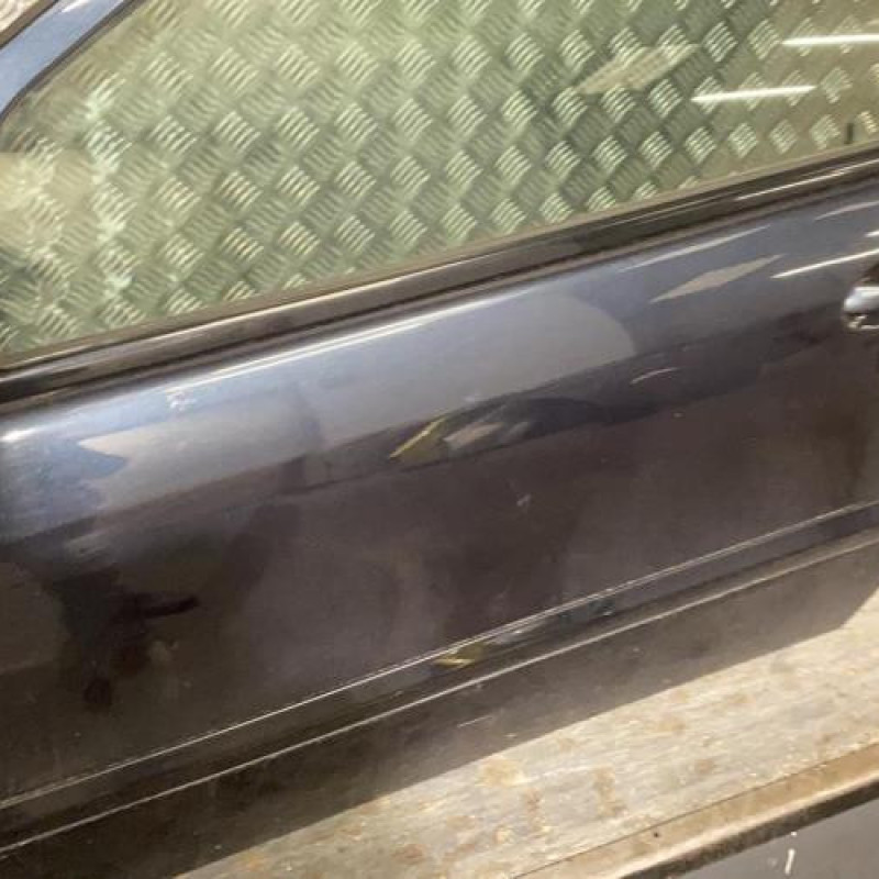 Porte avant gauche MERCEDES CLASSE C 203 COUPE SPORT Photo n°3