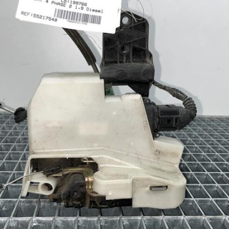 Serrure avant droit VOLKSWAGEN PASSAT 4