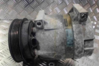Compresseur clim RENAULT LAGUNA 2 Photo n°1