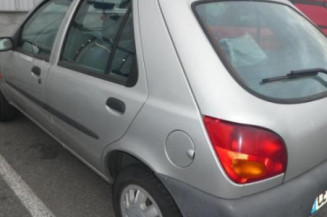 Leve vitre mecanique avant droit FORD FIESTA 4