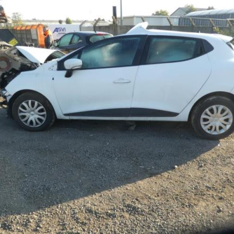 Leve vitre electrique avant gauche RENAULT CLIO 4 Photo n°6