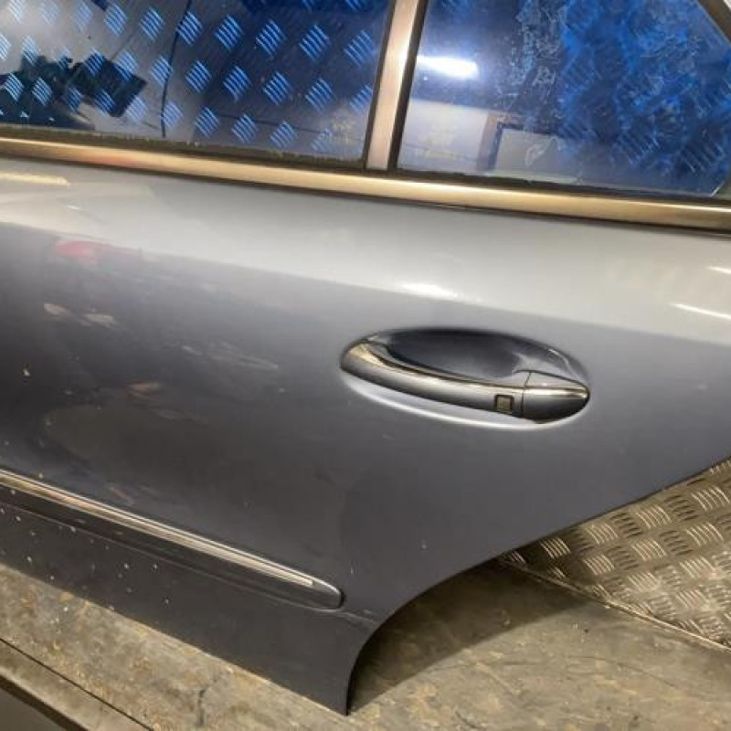 Porte arriere gauche MERCEDES CLASSE E 211 Photo n°2
