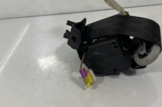 Pretensionneur de ceinture avant gauche VOLKSWAGEN GOLF 4