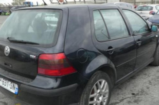 Pretensionneur de ceinture avant gauche VOLKSWAGEN GOLF 4