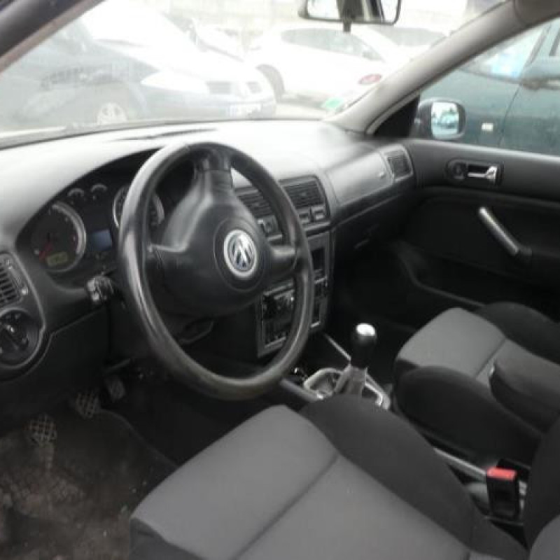 Pretensionneur de ceinture avant gauche VOLKSWAGEN GOLF 4 Photo n°8