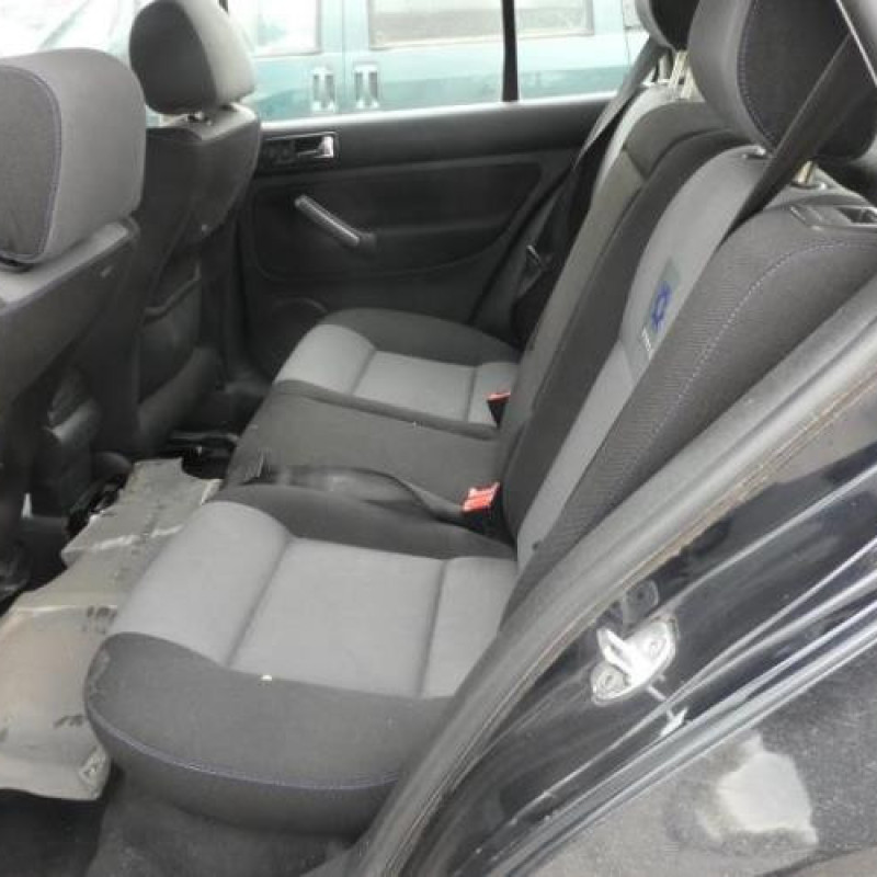 Pretensionneur de ceinture avant gauche VOLKSWAGEN GOLF 4 Photo n°9