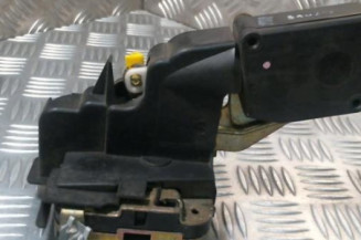 Serrure avant droit VOLVO V 40 1