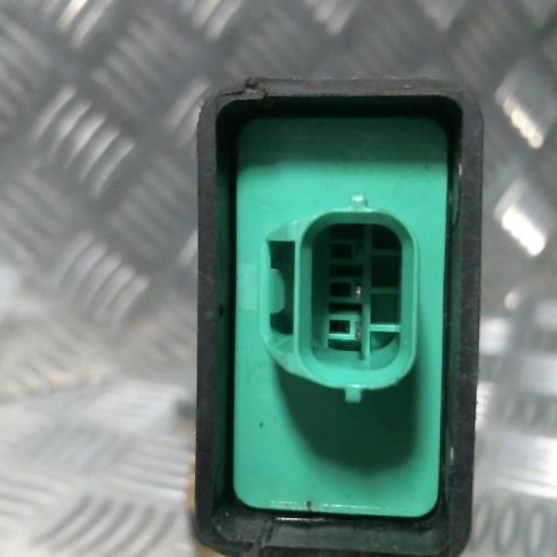 Serrure avant droit VOLVO V 40 1 Photo n°3