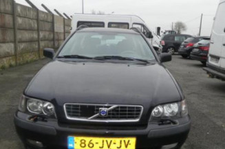Serrure avant droit VOLVO V 40 1