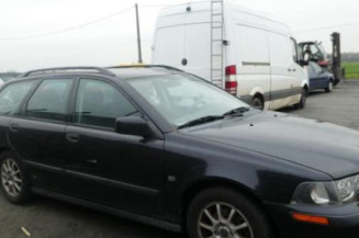 Serrure avant droit VOLVO V 40 1